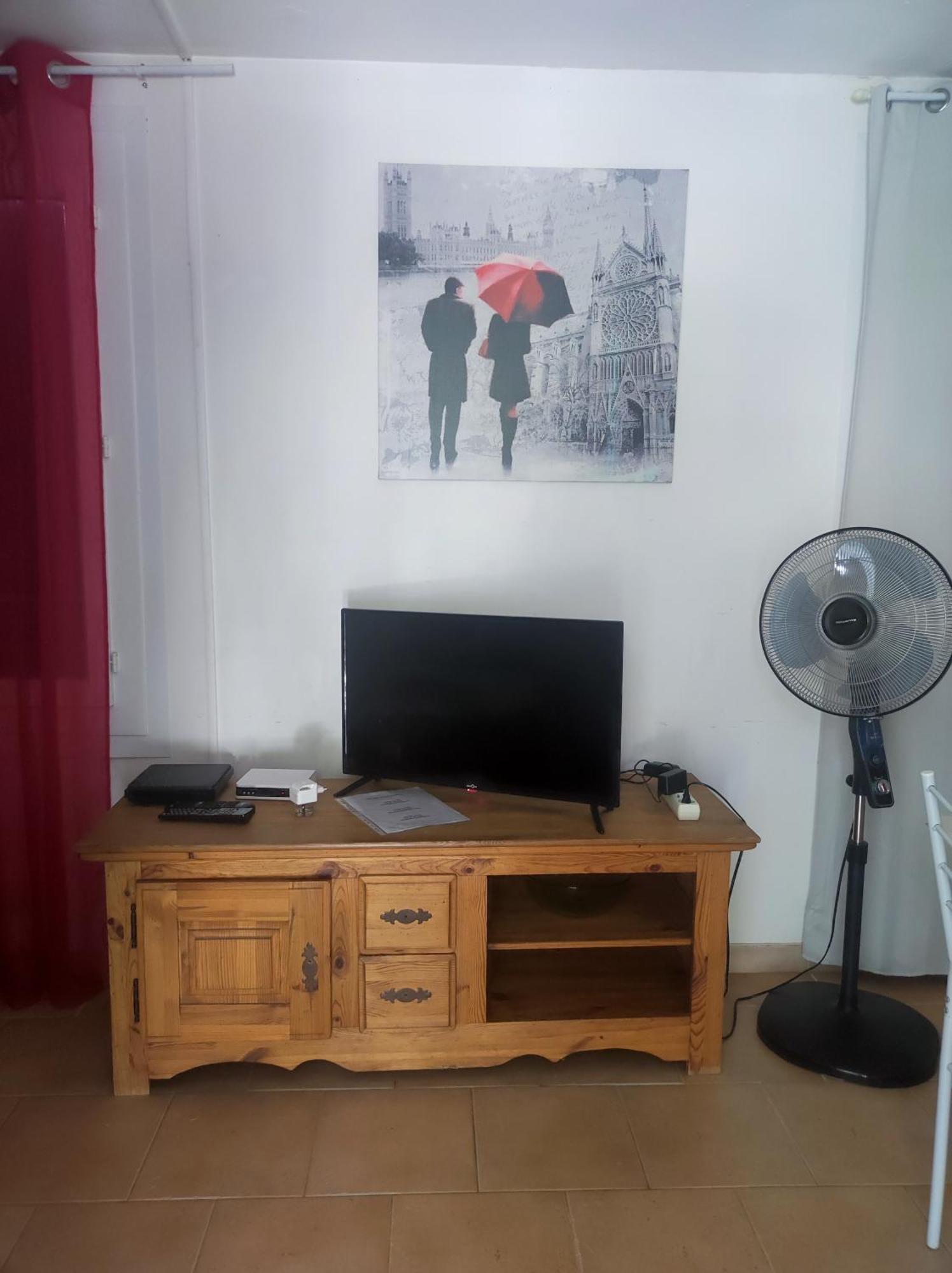 Ingrid Mary Appartement Nîmes Kamer foto