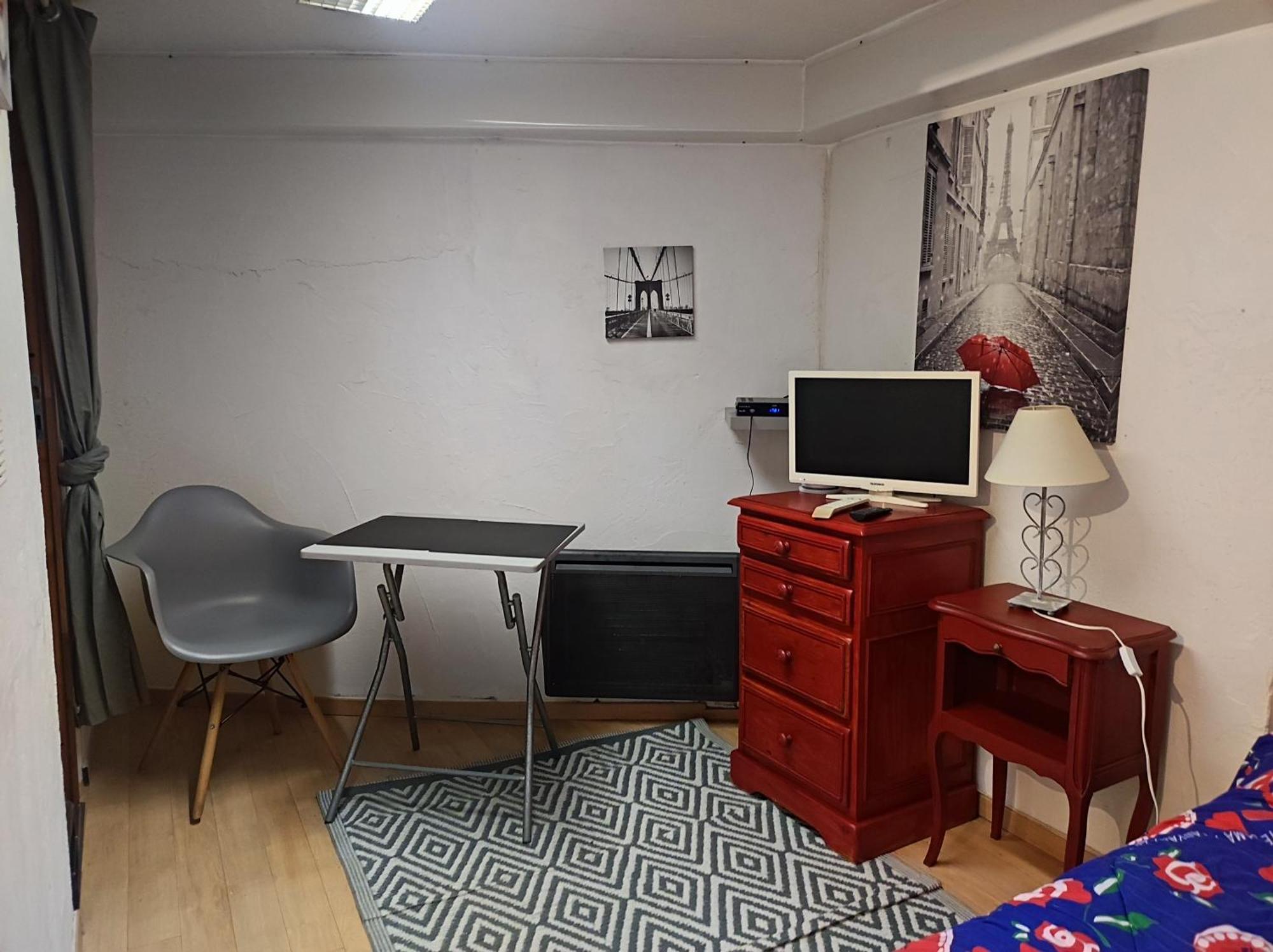 Ingrid Mary Appartement Nîmes Kamer foto