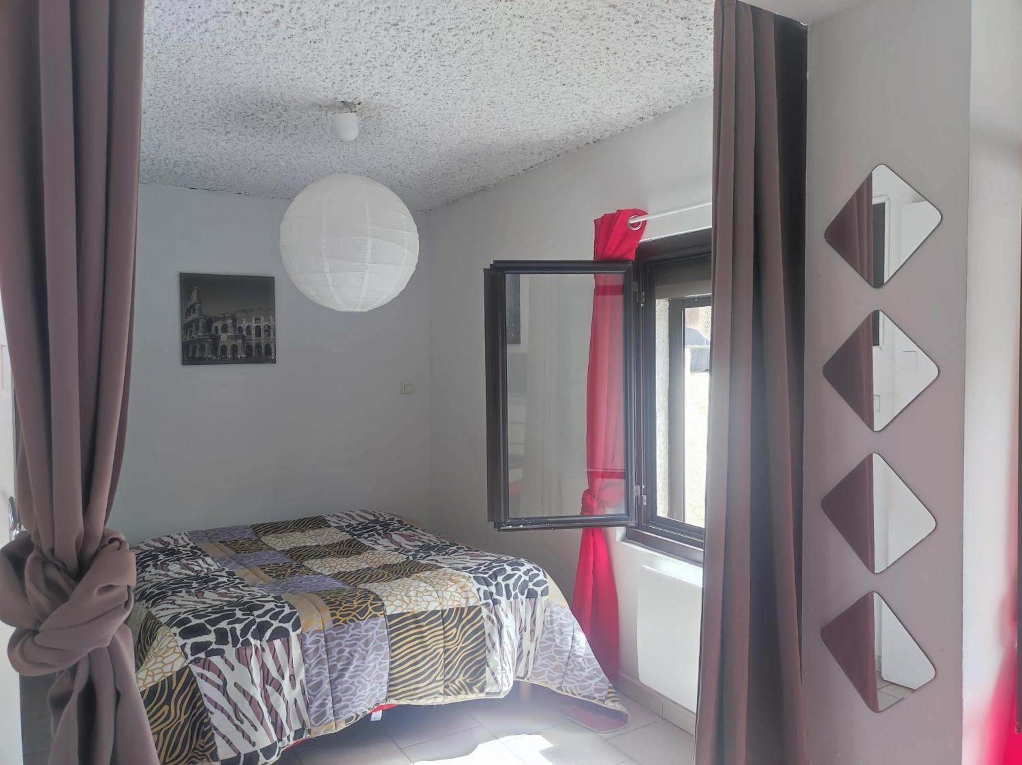 Ingrid Mary Appartement Nîmes Kamer foto